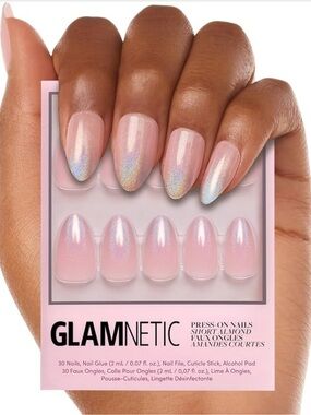 GLAMnetic Press-On Nails in “Creamer” and “Winter Storm”